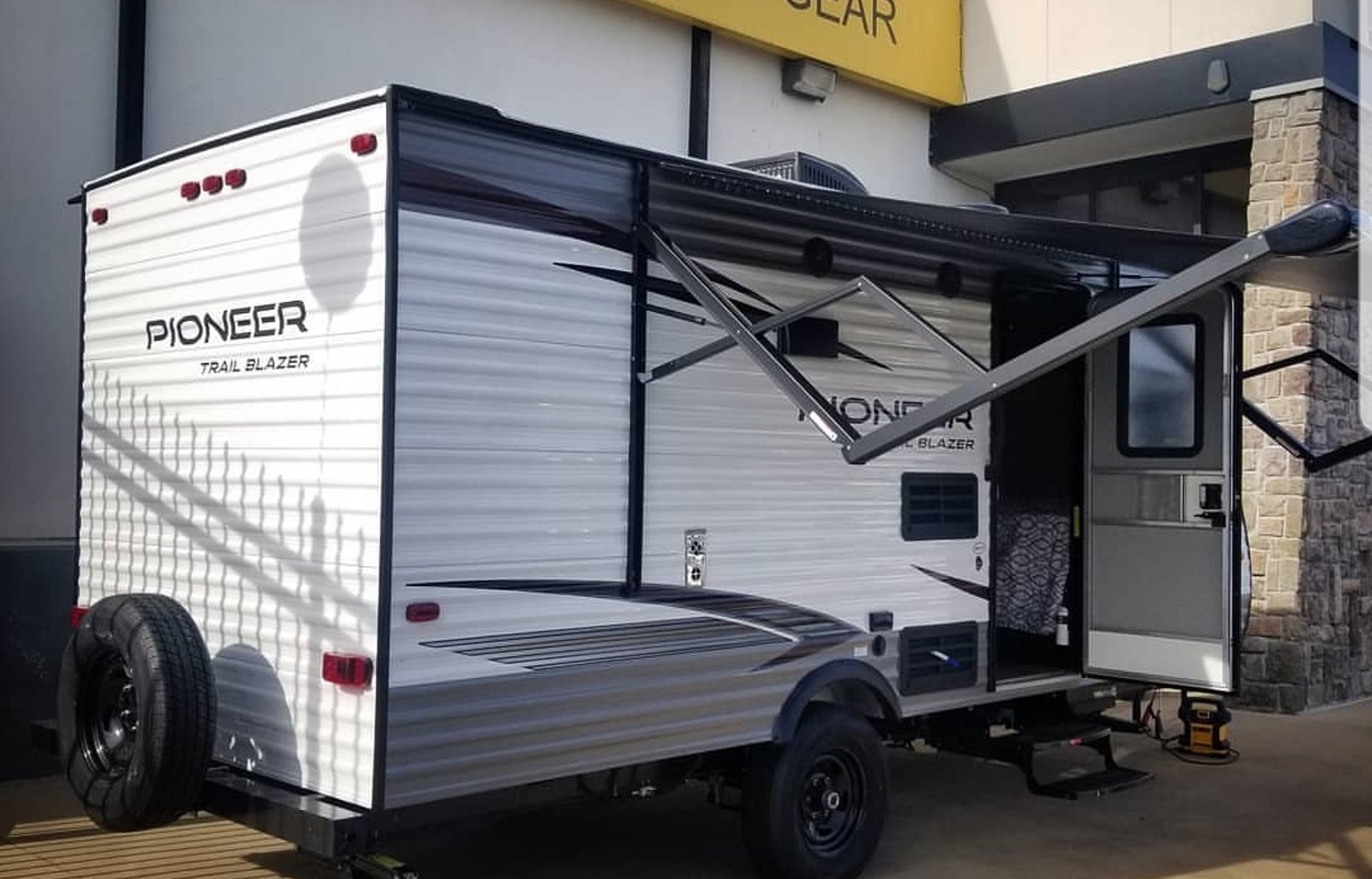 2020 Heartland Pioneer BH175