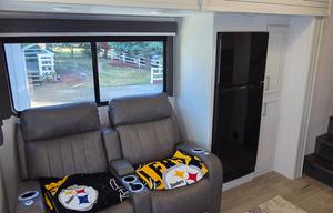 2024 Keystone RV Cougar Half-Ton 24RDS