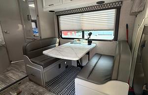 2025 Thor Motor Coach Geneva 22VT Chevy RV rental photo 5