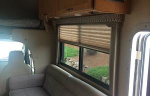 2017 Freedom Elite 26he