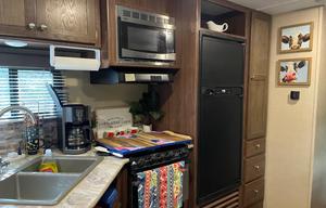 2017 Dutchmen RV Coleman Lantern Series 314BH
