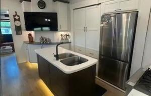 Luxury 5th wheel 2 bedrooms 1.5 baths 3 ac sleep 6