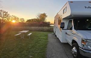 Fireside RV's 2019 Thor Majestic 28A LMI1519