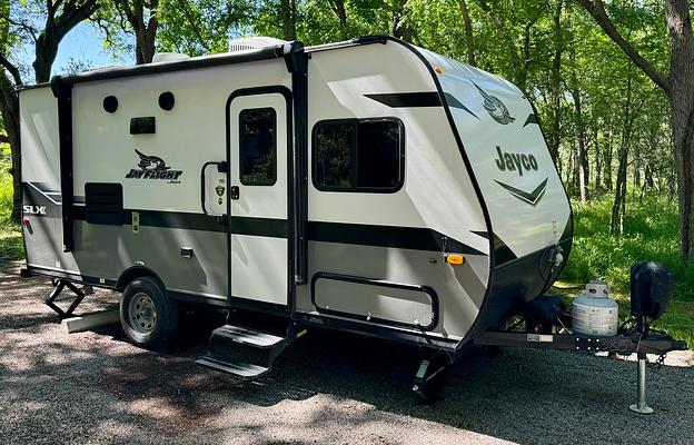 21' Bunkhouse - Pet Friendly - Delivery Available