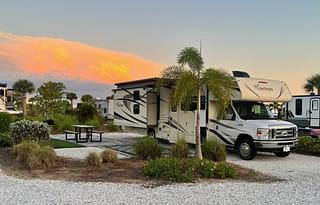 32' Bunkhouse w/WiFi - Your Home Away From Home