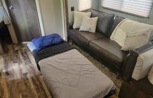 Large Shower☆Outdoor kitchen☆Slide out☆ BUNKS
