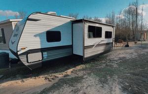 The Parkers kid approved 22 Jayco Jayflight!