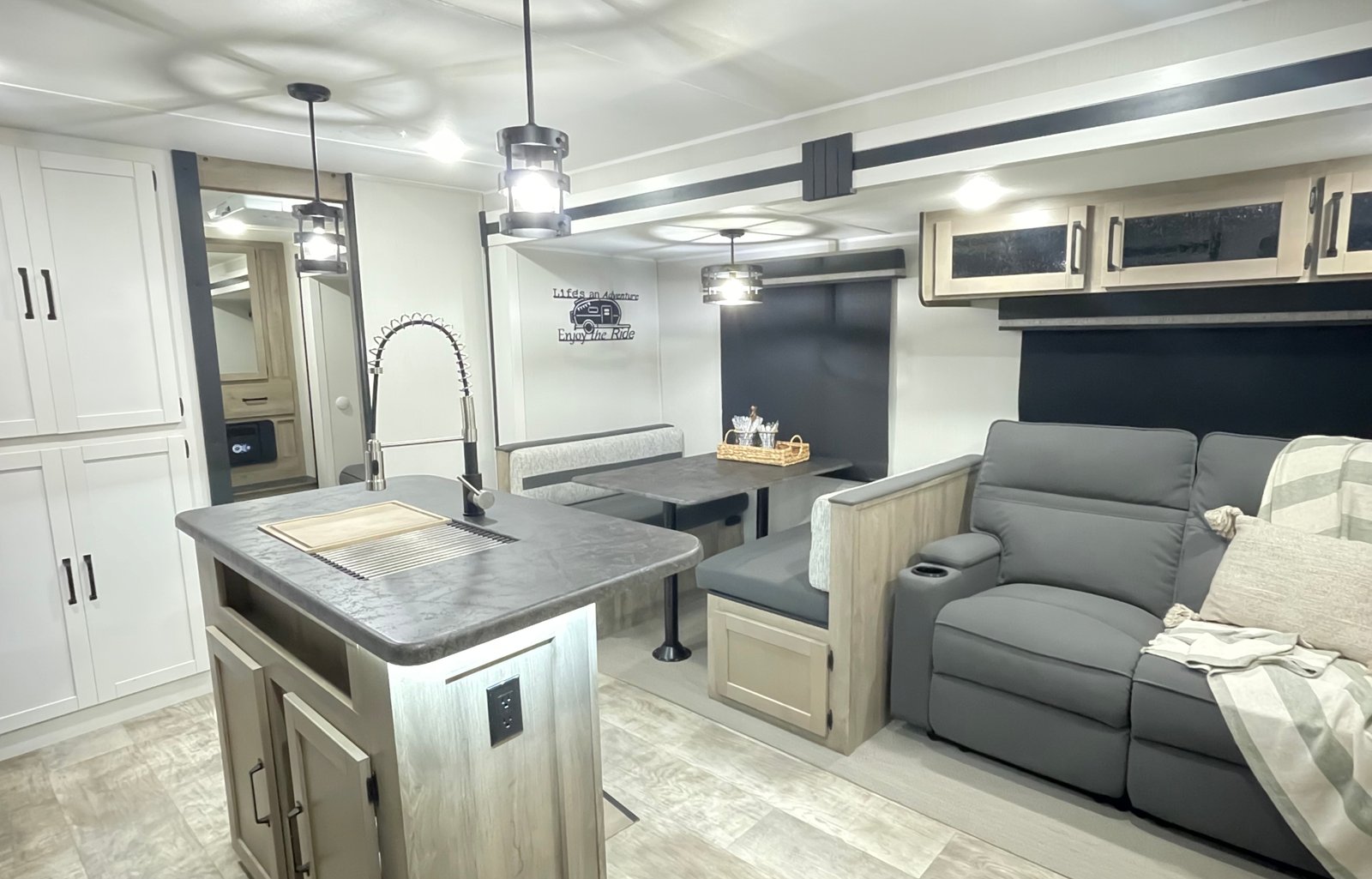 2024 Palomino Puma 32BH2B