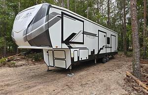 2024 Heartland Bighorn Traveler 5th Wheel