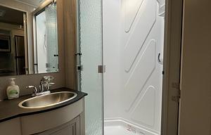 Relaxing Luxury RV Rental w/bunkhouse