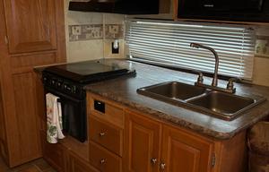 2010 Flagstaff Super Lite 27BHSS RV rental photo 8