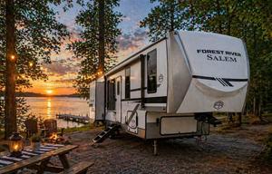 2025 Forest River RV Salem Hemisphere 38VERANDA RV rental photo 3