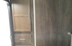 Family RV with bunk beds, queen bed, and more!