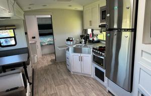 Clean ready to use Astoria RV for a dream vacation