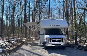 Adventure-Ready 2019 Winnebago Outlook 25J –