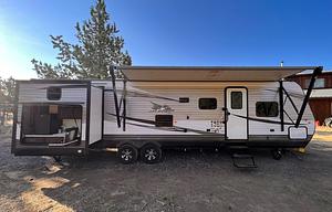 Goin’ Big Triple Slide Bunk House