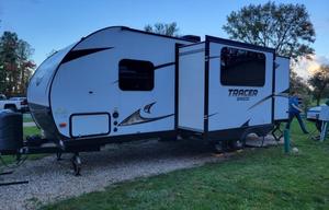 2019 Prime Time RV Tracer Breeze 24DBS