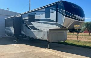 2022 Keystone RV Alpine 3910RK
