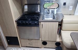 Easy Glamping: 2018 Airstream Flying Cloud 19'