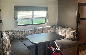 2018 Surveyor 248BHLE RV rental photo 5