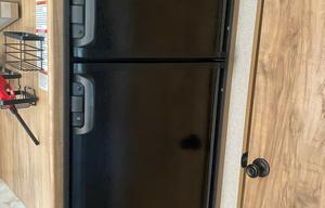 SKIP'N ROCKS PET FRIENDLY RV RENTAL