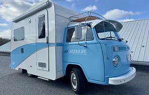 Volkswagen Bus RetroRV "Kate"