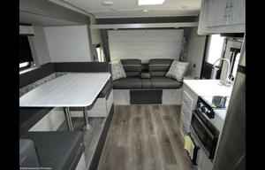 2022 Coachmen RV Catalina Summit Series 7 184BHS