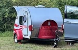 Tag Teardrop that can be towed with a bicycle