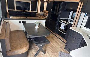 Keystone RV Outback 341RD, Luxurious camping!
