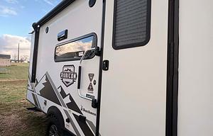 Family Adventure Bunkhouse – Easy Tow