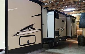 37’ bumper pull travel trailer