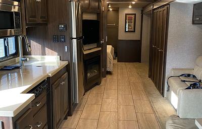 2017 Tiffin Motorhomes Allegro 36 UA
