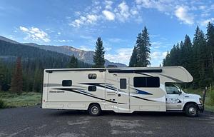 Spacious Minnie Winnie 31H – Perfect for Families