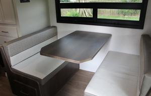 Cozy 23' Class C Motorhome | Sleeps 5