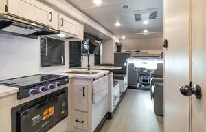 Fully Stocked - 2027 EAST TO WEST Entrada 2800S P432