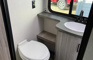 2022 Passport SL 282QB RV rental photo 7