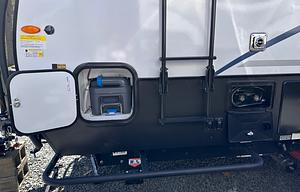 Dream - Lightweight. Off-Grid Ready.