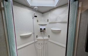 Rockwood Ultra Lite | Modern, Spacious and Cozy