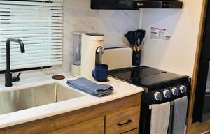2025 Coachmen RV Freedom Express Select 247SE RV rental photo 17