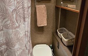 2013 Winnebago - VIA 25Q - Mercedes Diesel