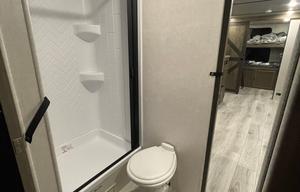 New 2023 Surveyor Bunkhouse with 4 bunks