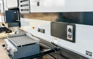 BRAND NEW - 2023 Jayco Jay Feather 27BHB