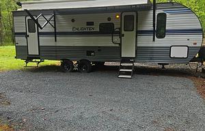 2021 Gulf Stream RV Enlighten 27bhs