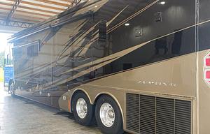2012 Tiffin Motorhomes Zephyr 45 LZ Option B