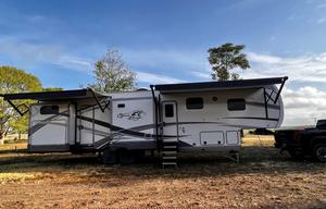 2021 Highland Ridge RV Open Range OF427BHS
