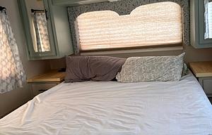 2004 Four Winds RV Hurricane 30Q RV rental photo 14