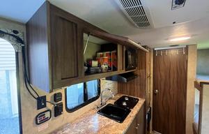 2016 Forest River RV clipper CWT17BH RV rental photo 8