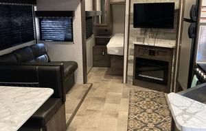 Family RV with bunk beds, queen bed, and more!