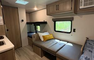 Clean & Cozy Coleman 17B Camper