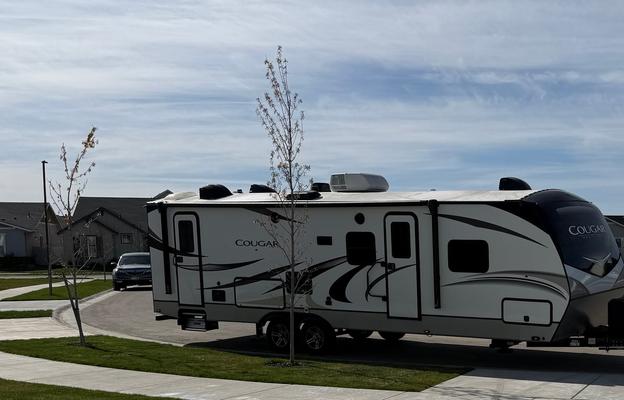 Adventure ready Cougar - bunks + family friendly
